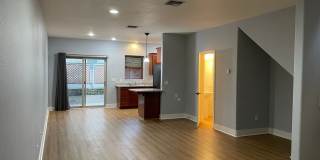 Very Nice 2 Bedroom 2.5 Bath 2 Story Townhouse in Friendly Central Point Gallery 1