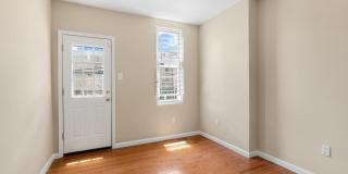 1842 MCKEAN Street Gallery 31