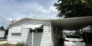 1590 SW 65th Ter Gallery 1