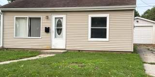 4521 Victory Ave Gallery 1