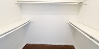 Executive House Gallery 22