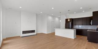 2 Bedroom, 2 Bath Apartment in Heart of West Town Gallery 4