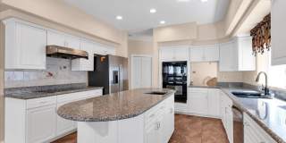 Beautiful Summerlin home in a gated community. Gallery 5