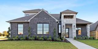 Gorgeous and impeccable custom home in Redbud Glen! Gallery 1