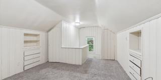 $1300 3 bedroom bungalow Gallery 25