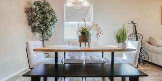 Westside area for Short or Long Term Rental (Completely Furnished) Beautiful 3 bed/2.5 baths plus Office space Gallery 4
