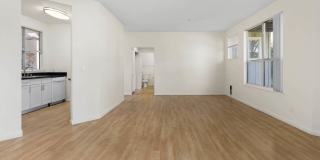 Riva Terra Apartments at Redwood Shores Gallery 18