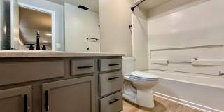 Charming 4-Bed Home with Pikes Peak Views in Security-Widefield Gallery 15