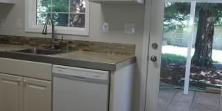 Charming Home In Central Location Gallery 9