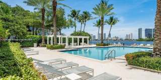 3175 NE 184th St Gallery 21