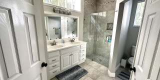 1000 Lake Breeze Drive Gallery 11