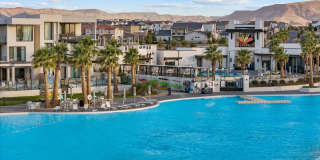 3 Bedroom Townhome in Desert Color Gallery 1