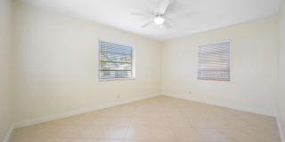 1706 Dewey Street Gallery 23