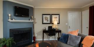 District at Hamilton Place Apartments District at Hamilton Place Apartments Gallery 1