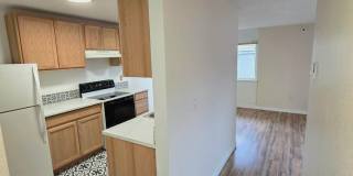 Renton Sunset Heights Condominiums - 2 bedroom 1 bathroom lower floor unit - W/S/G included- Available NOW!! Renton Sunset Heights Condominiums - 2 bedroom 1 bathroom lower floor unit - W/S/G included- Available NOW!! Gallery 12