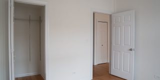 North Lincoln Square - 2 Bed / 1 Bath - In Unit Laundry Gallery 11