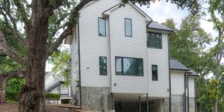 UT PRE-LEASE: Constructed August 2018, Luxury North Campus 3 bed / 3 bath home Gallery 31