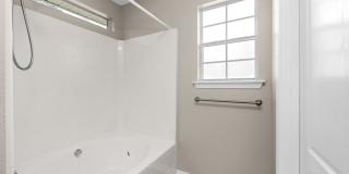 Charming 3-Bedroom Home in a Great Neighborhood with Pool & Park Access! Gallery 13