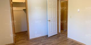 531 Strachan Drive Gallery 12