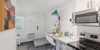 Groov Studios Gallery 16