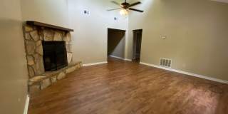 Cozy 2/1 off of Tallassee Gallery 1