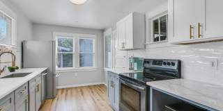 Furnished 2-Bedroom Corner Lot Home in Old Seminole Heights! Gallery 18
