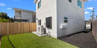 6413 Richard Street Gallery 24