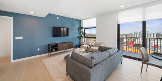 1818 Park Gallery 10