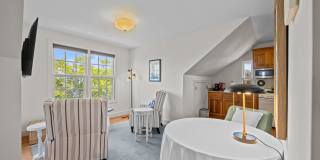 111 Pollock St Gallery 8