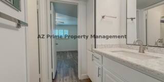5525 East Thomas Road Gallery 10