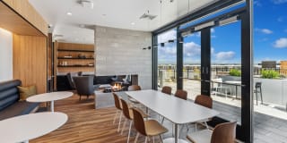 AMLI Broadway Park Gallery 18