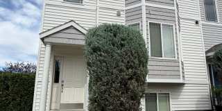 3 bed 3.5 bath townhome in central rd 68 location Gallery 1