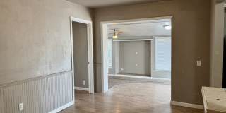 Adorable 3/2 with 2 Living Areas Close to Tech and Medical District! Gallery 11