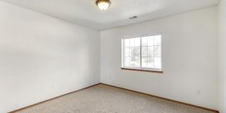 Platinum Valley Apartments Gallery 69