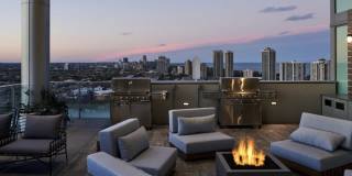 157 W Division St Gallery 5