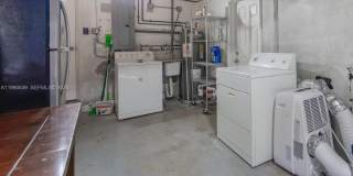 1714 Costado St Gallery 33