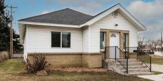 Newly Remodeled 3 Bed + Office, 1 Bath home in Rexburg, Fully fenced yard Gallery 1