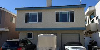 2+2+Loft+Rooftop Deck Upstairs Unit on Hollywood Beach, Oxnard, CA Gallery 1