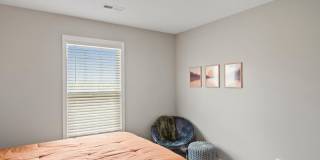 274 Broadberry Avenue Gallery 34