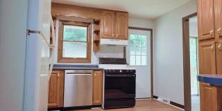 nice renovated 4 Bed 3 Bath Gallery 45