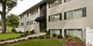 The Milano Gallery 15