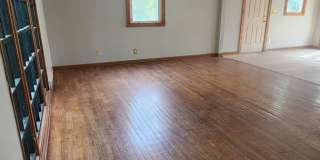 Spacious 4 bedroom Gallery 5