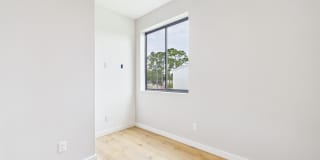 1120 S Washington Street Gallery 34