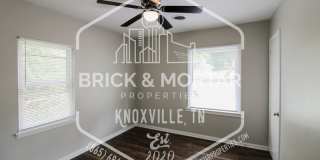 907 Cherokee Street Gallery 8