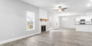 4 Bedroom 3 Bath Pet Friendly Home For Rent Off Rossview Road!! Gallery 10