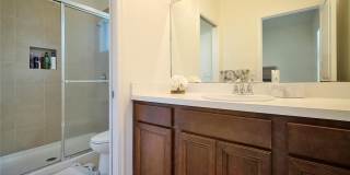 378 NE 47th Place Gallery 16