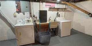 214 E Spruce Street Gallery 19