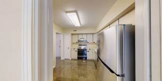 Nice One Bed + One Bath in Luxury Secure Doorman Bldg Gallery 4