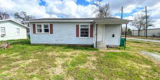 3-Bed, 1-Bath Home in Lake Charles - 2709 Cline Street Gallery 1