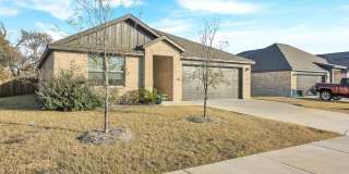 Charming 4BR House in Anna Gallery 1